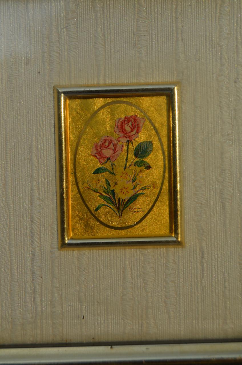 Chromolitho gedrukt op 23k bladgoud 'Bloemstilleven'