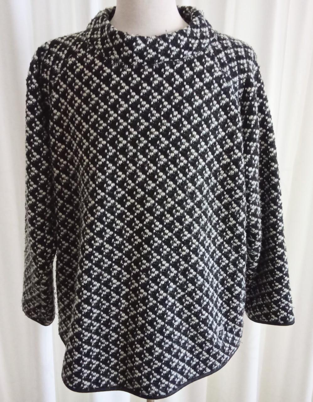 Mooi zwart wit vest Merk Apanage Maat L