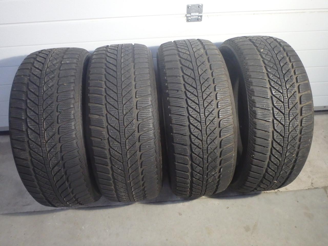 Mooie set FULDA 225/50-17 WINTERBANDEN 6-7mm