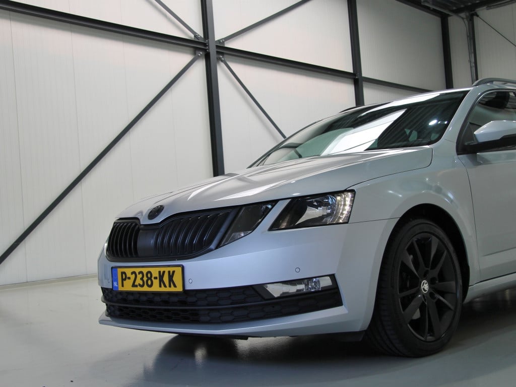 Skoda Octavia combi 1.0 tsi 116pk dsg style sport | kuipstoelen