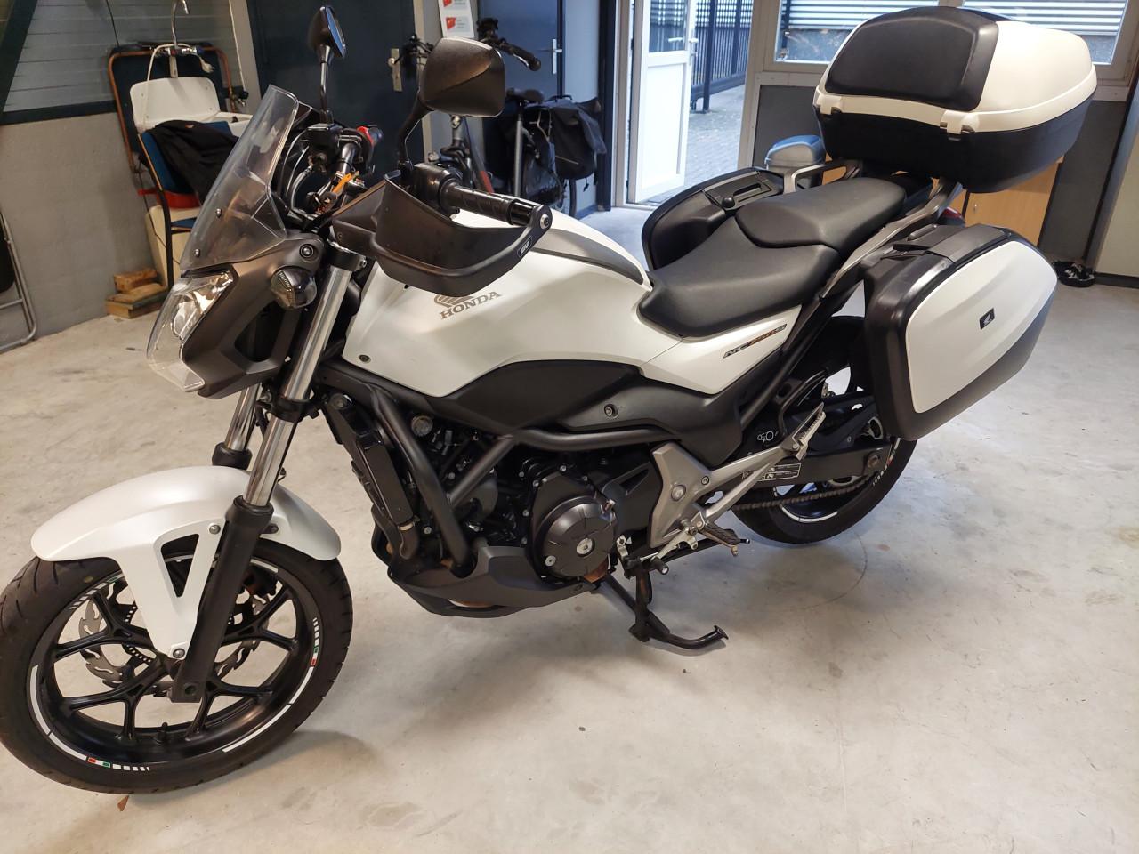 HONDA NC 750 S TOURING `015 in TOPSTAAT KOOPJE;;;