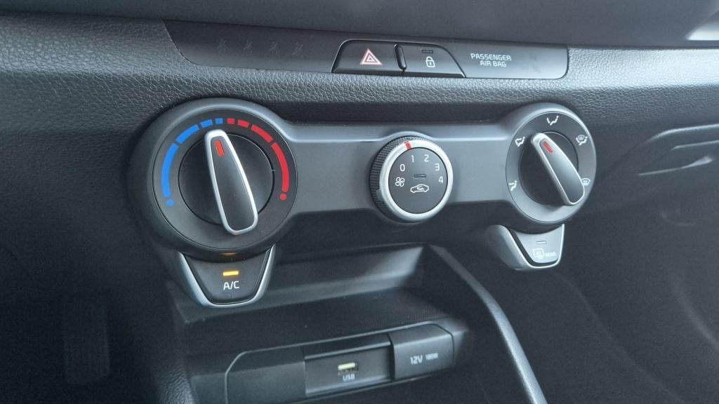 Kia Stonic 1.0 t-gdi mhev c.l.|airco|apple carplay|navi