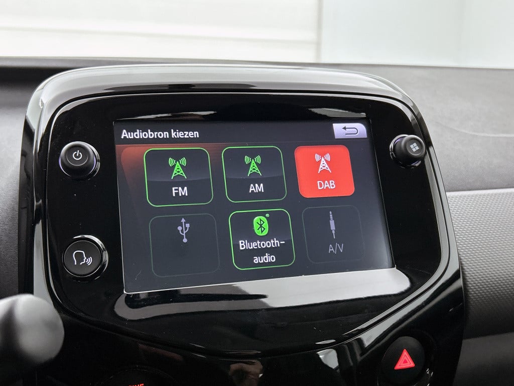 Peugeot 108 vti 72pk automaat allure | keyless entry | camera | appe carpla