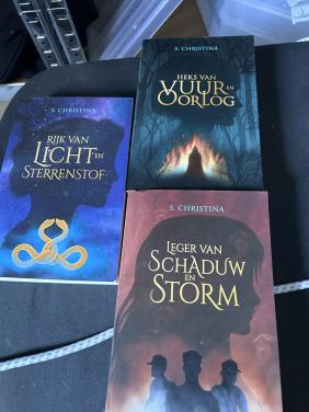 3 boeken  Christina s