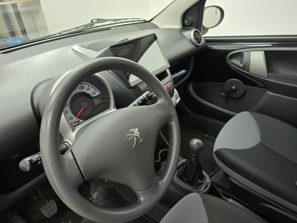 Peugeot 107 occasion 1.0 met carplay radio! | tweedehands peugeot 107 in zw