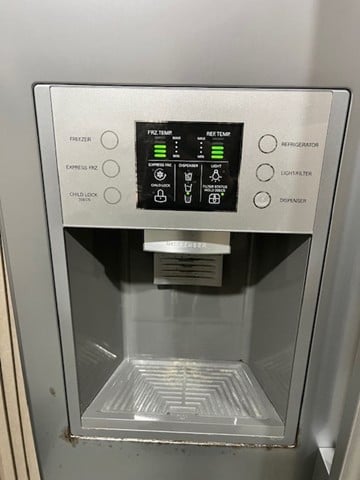 LG Amerikaanse Koelkast met Water- en IJsdispenser en Mini Bar