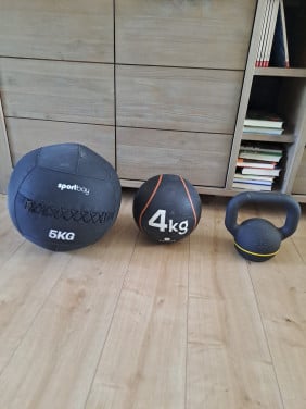 Wallbal, medicijnbal en kettlebell