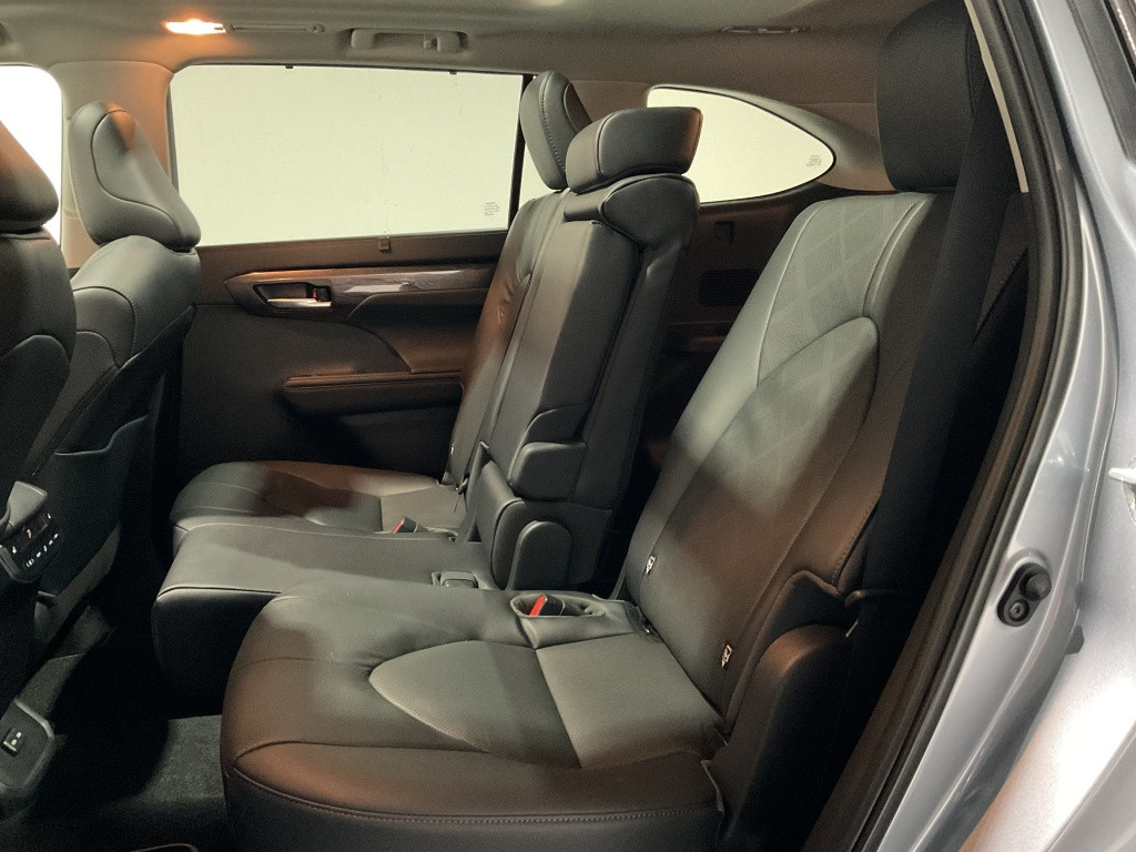Toyota Highlander awd 2.5 highpower premium | full option |