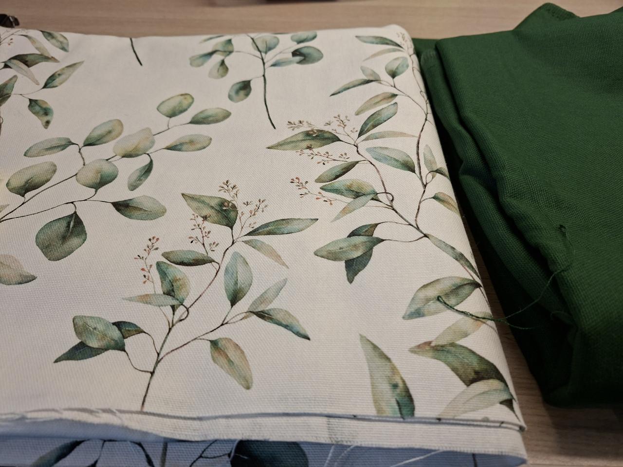 Lap stof crème met bladeren decoratie, 1,15x 2,8 m