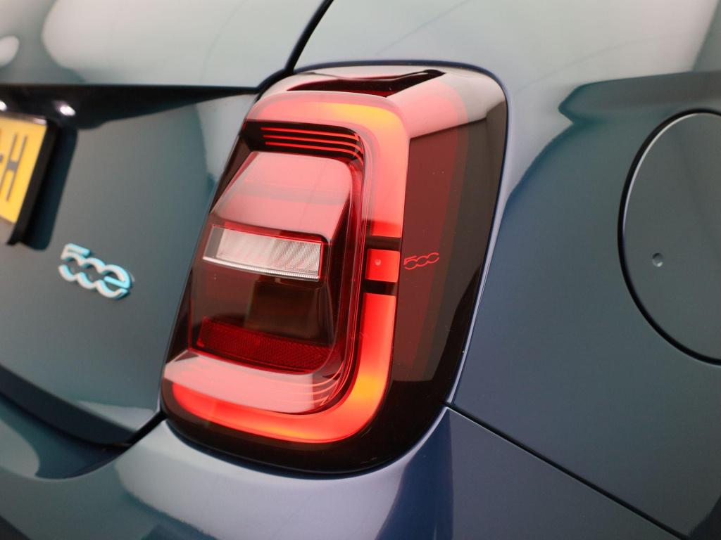Fiat 500 icon 42 kwh | automaat | parkeer sensoren | navigatie | virtual co