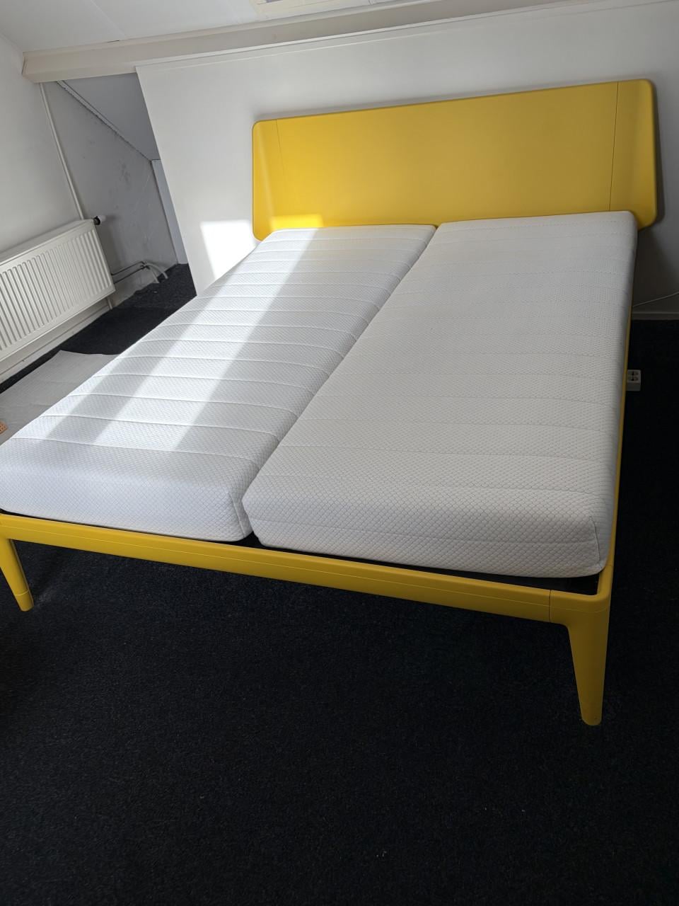 Bed Auping