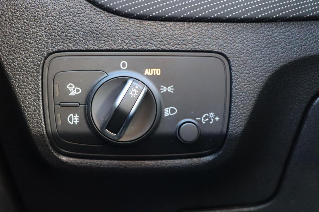 Audi Q2 35 tfsi s edition