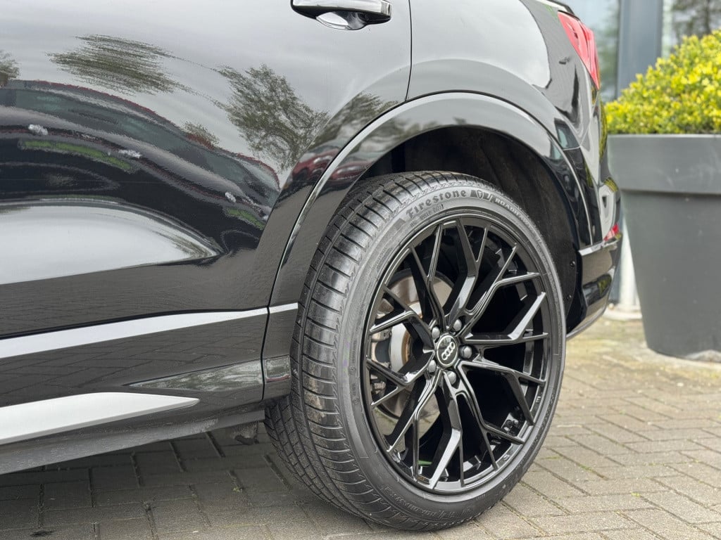 Audi Q3 35 tfsi 3x s-line * panoramadak * keyless * leer * camera