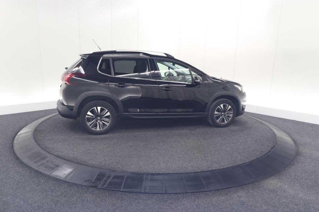 Peugeot 2008 puretech 110 allure | panoramadak | navigatie | camera | parke
