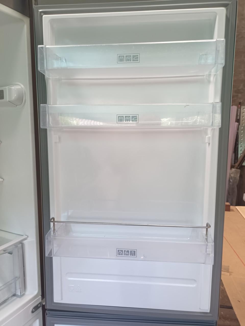 Bauknecht vrijstaande Koel-vriescombinatie No-Frost RVS-look