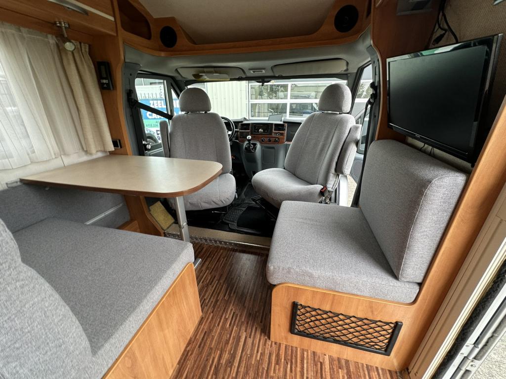 Hymer Onbekend hv 562 compacte hymer van | half-integraal met lengtebedden 