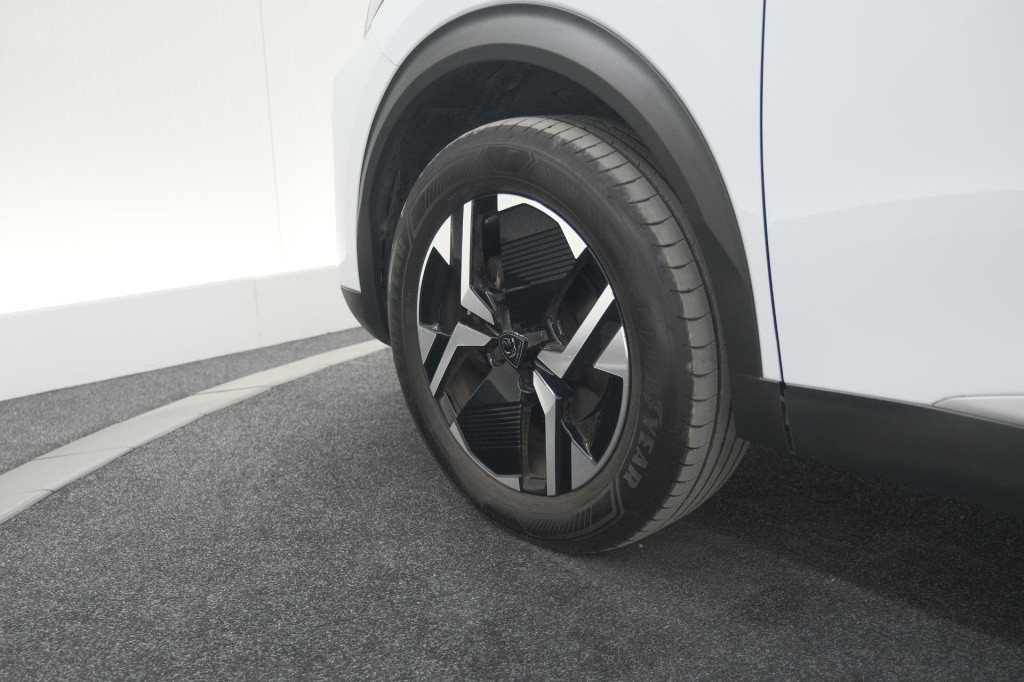 Peugeot 2008 puretech 130 eat8 gt | camera | apple carplay | parkeersensore