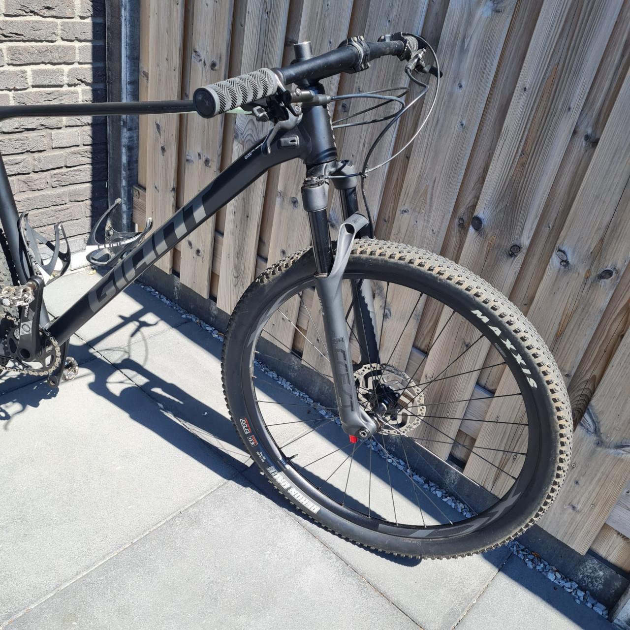 Giant XTC SLR 29 2 XL | Deore 1x12 | Luchtvork | 12 kg | Zeer nette staat