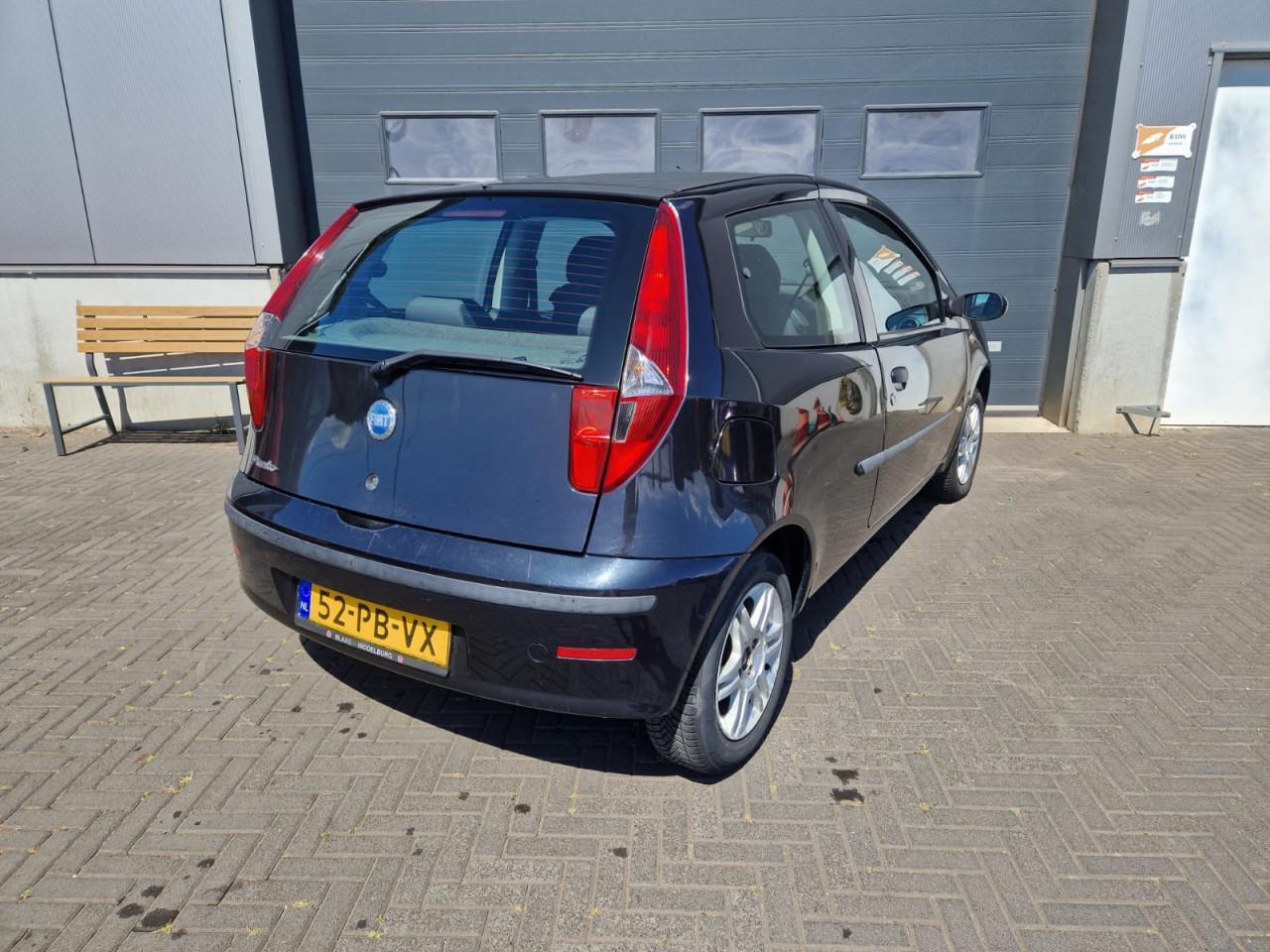 TE KOOP FIAT PUNTO 1.4 16V DYNAMIC APK TOT AUGUSTUS 2027 MET AIRCO 1299,-