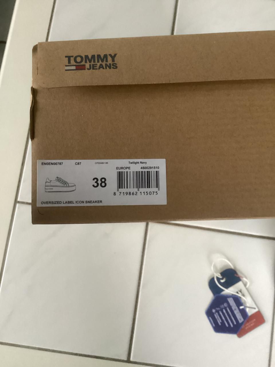 Tommy jeans sneakers 38