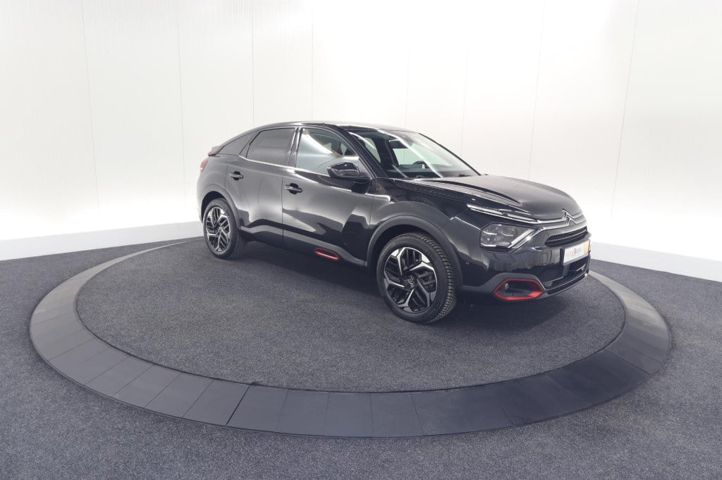 Citroen C4 puretech 131 eat6 shine | camera | head-up display | navigatie |