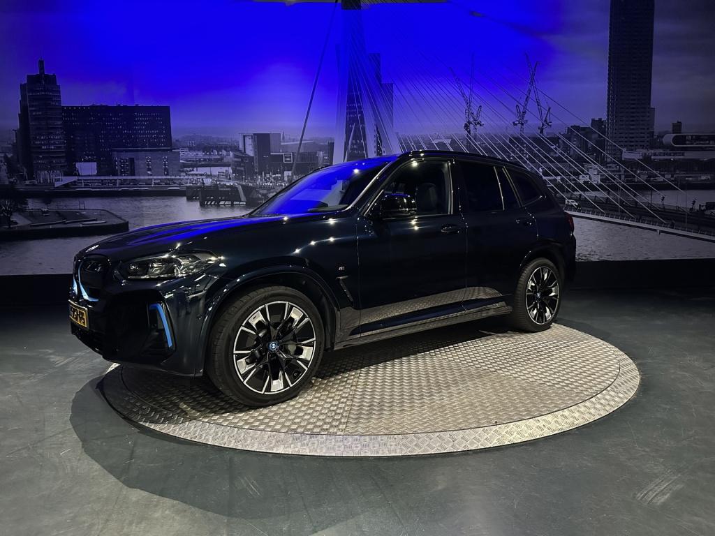 BMW Ix3 high executive 80 kwh *panoramadak*360camera*hud*harmankardon*