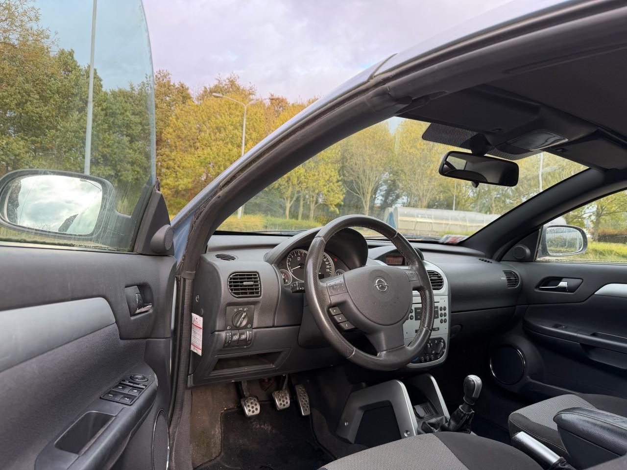 Opel Tigra TwinTop 1.4 | Apk| Nap | Airco | Cabrio | Lage KM