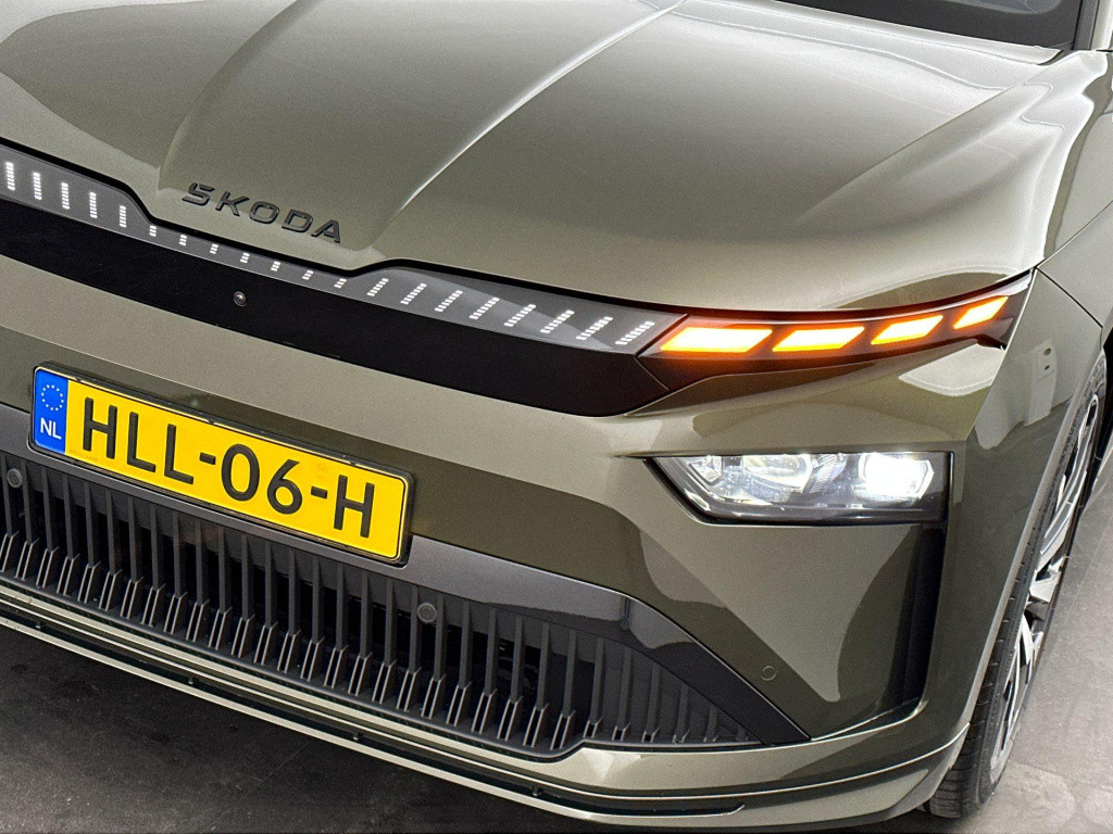 Skoda Enyaq Iv sportline elektromotor 210 kw / 286 pk suv elektri