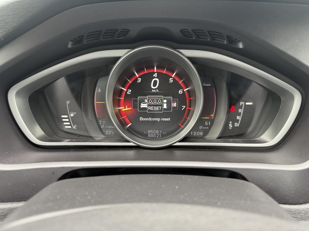 Volvo V40 t2 123pk aut6 polar+| navi| cruise| stoel.verw| led| pdc