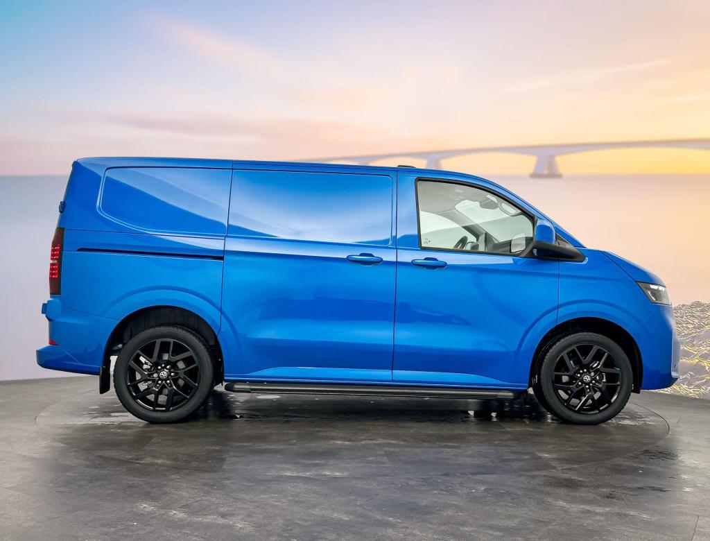 Volkswagen Transporter 2.0 tdi l1h1 28 style