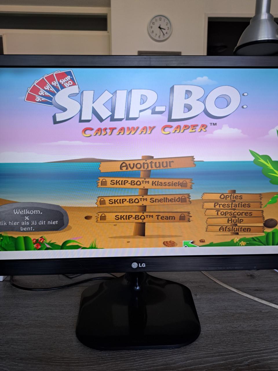 Acer pc compleet met monitor en draadloos toetsenbord en muis.