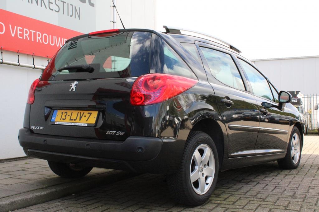 Peugeot 207 sw 1.4 vti xs