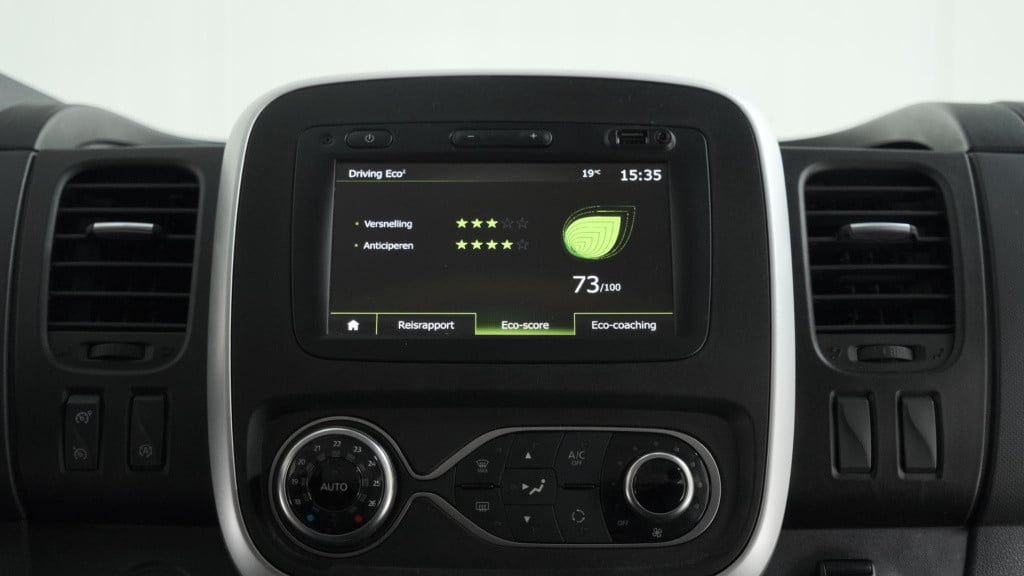 Renault Trafic 2.0 dci 170 t29 l2h1 dc comfort | trekhaak | camera | apple 