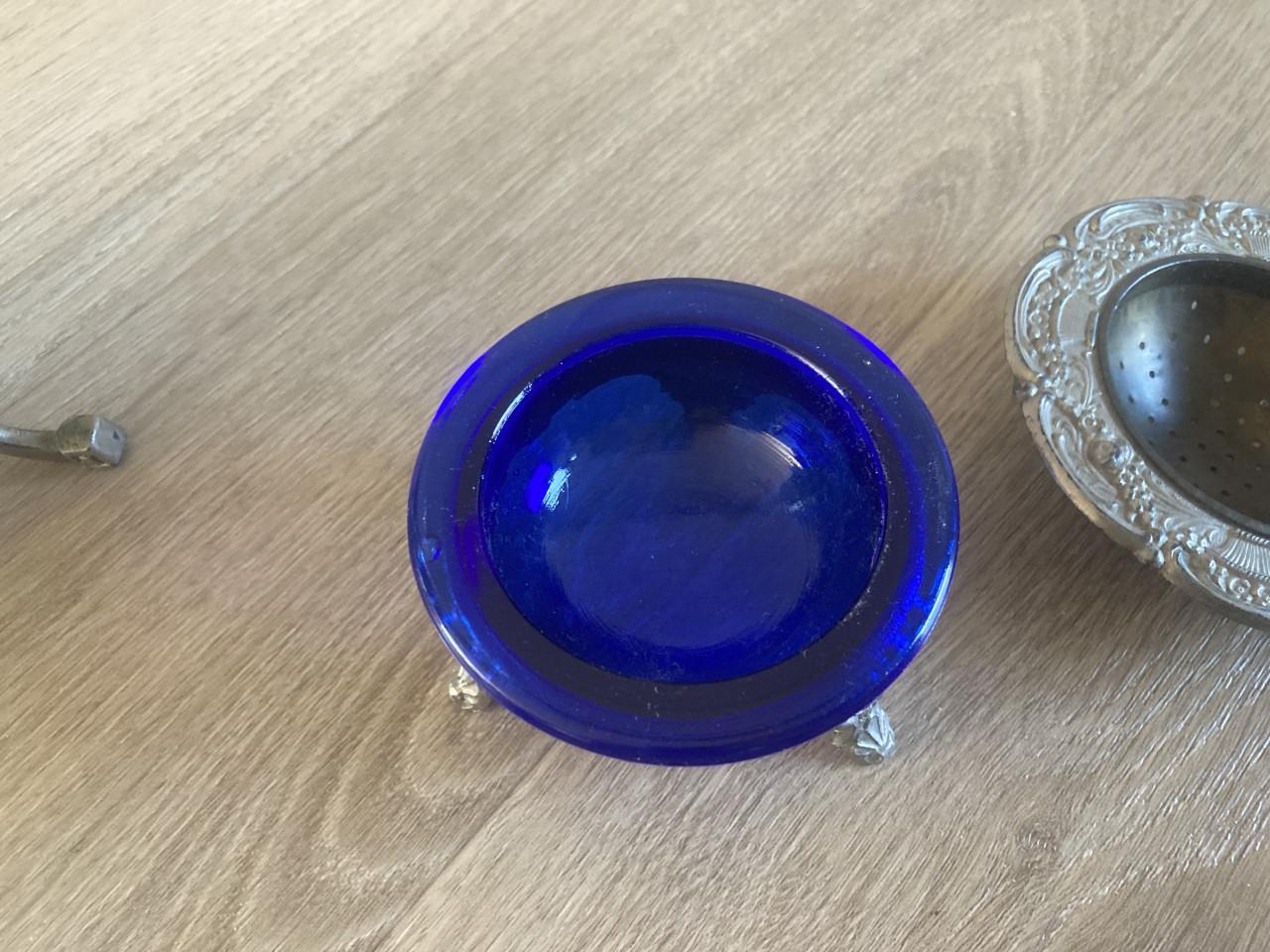 Thee artikelen vintage