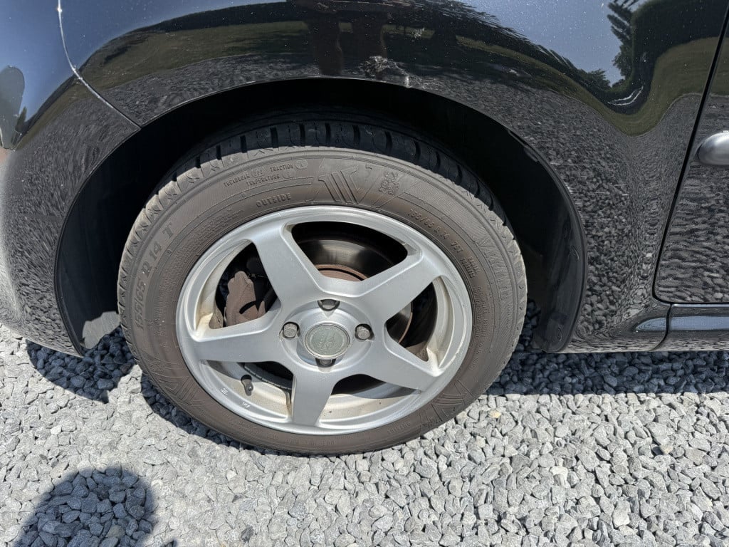 Peugeot 107 1.0-12v xs airco 3-drs