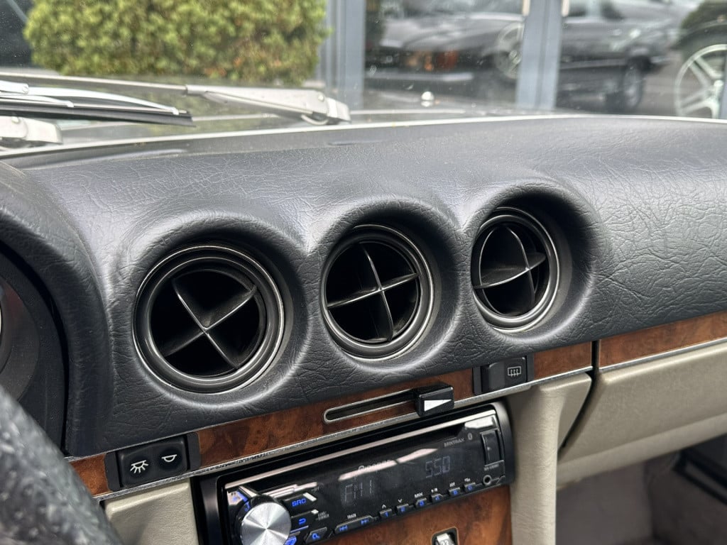 Mercedes-Benz Sl 280 sl i automaat i hout inleg i kroonkurk velgen i airco 