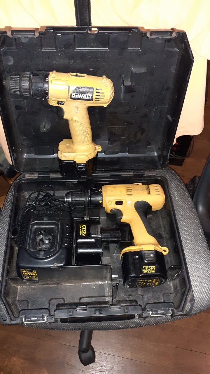 3 x Accu-Boormachines *** De WALT *** 12Volt