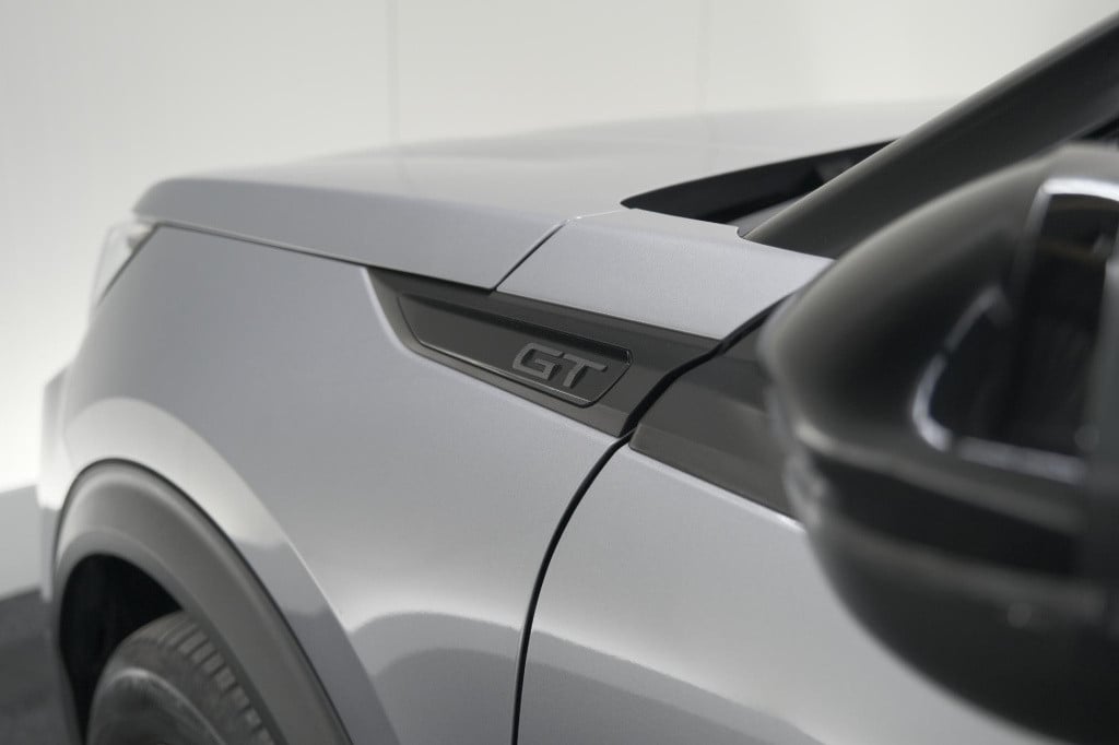 Peugeot 2008 puretech 130 eat8 gt | 360 camera | adaptieve cruise control |
