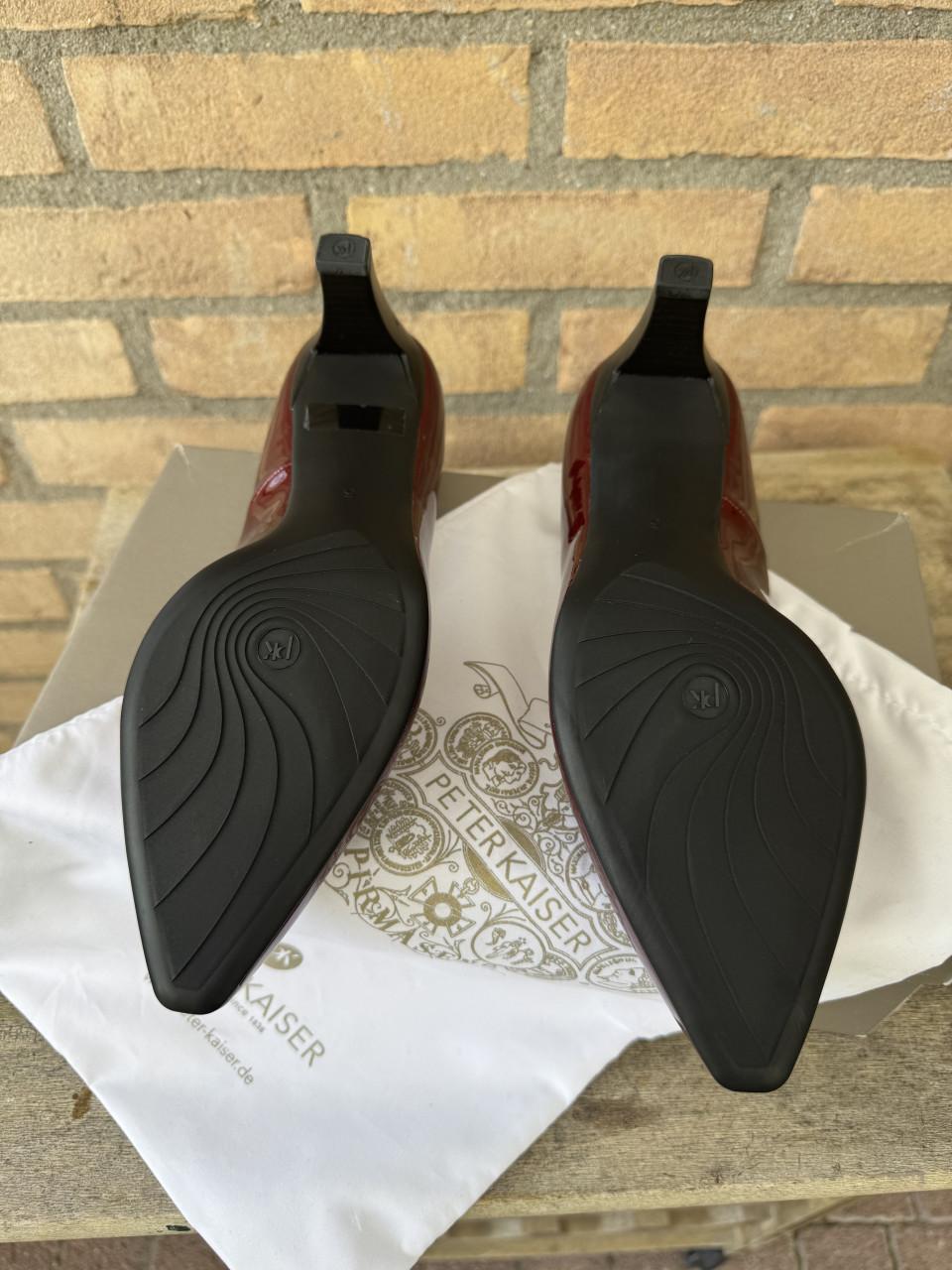 Peter Kaiser pumps