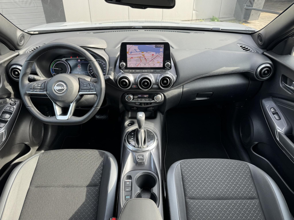 Nissan Juke 1.6 hybrid n-connecta parking pack