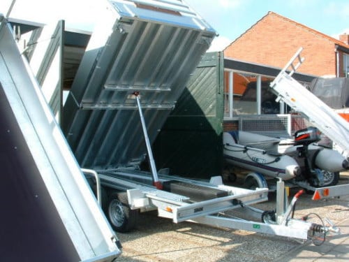 ANSSEMS HYDR.KIPPER GEREMD OP KENTEKEN