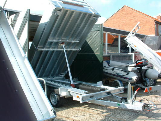 ANSSEMS HYDR.KIPPER GEREMD OP KENTEKEN