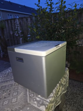 Te koop camping koelkastje