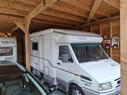 Complete Mobilvetta Opera camper – Iveco Turbo Daily