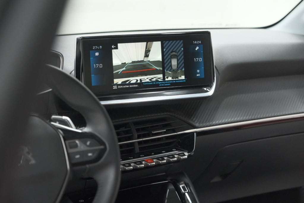 Peugeot 208 puretech 100 eat8 allure pack | camera | navigatie | apple carp