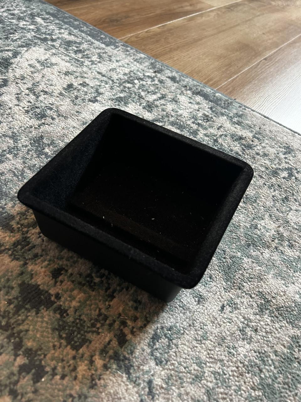 Opbergbak middenconsole Tesla Model 3