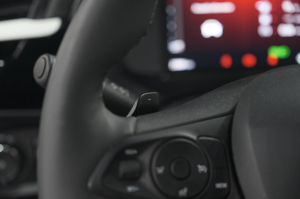 Opel Corsa 130 eat8 gs line | camera | navigatie | apple carplay | parkeers