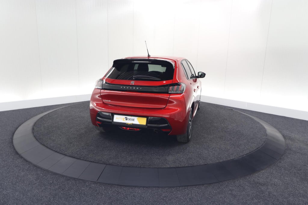 Peugeot 208 puretech 100 eat8 allure pack | camera | navigatie | apple carp