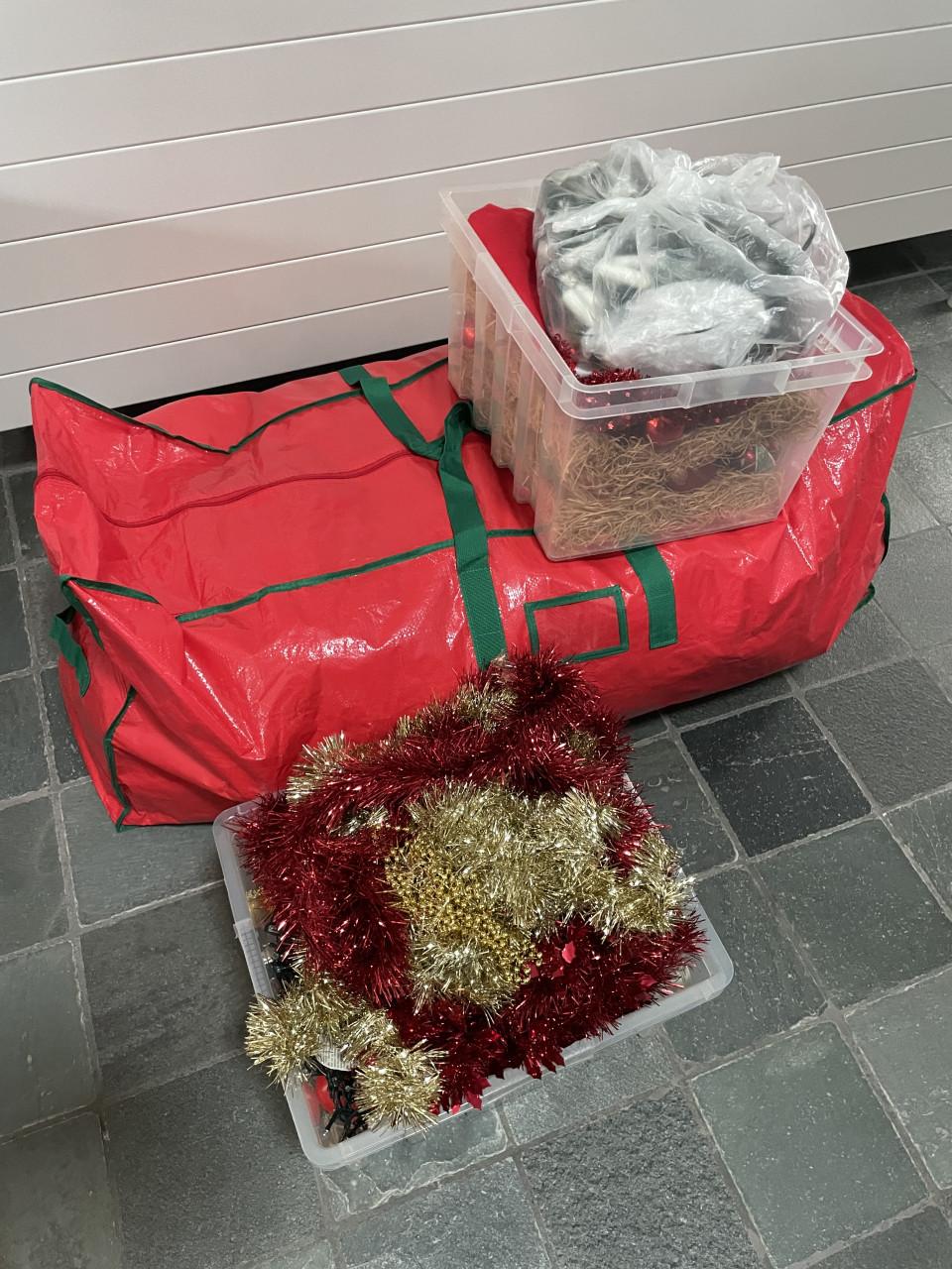 Kerstboom incl lampjes en kerstballen