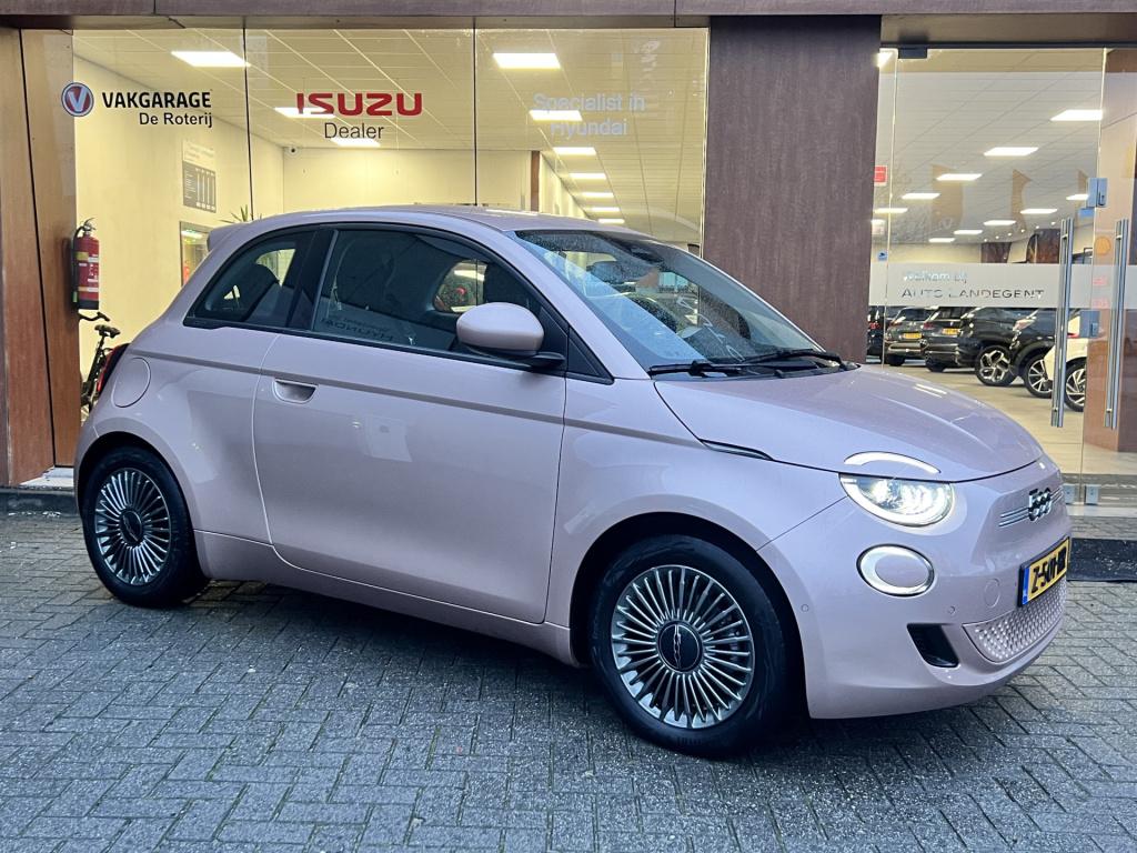 Fiat 500 icon 42 kwh | apple/ android carplay | camera | nav | cruise contr